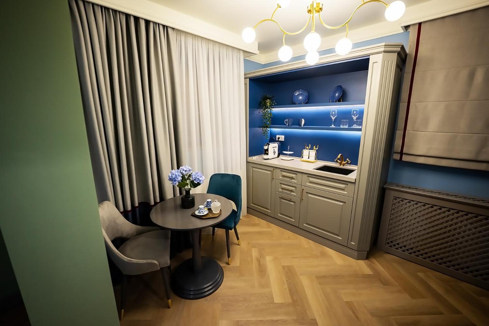 Tempus Hotel Bucharest Exterior photo